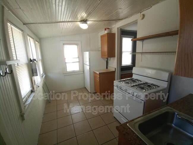 Photo - 1041 Kentucky St
