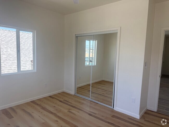 Building Photo - 236 W 47th St Rental