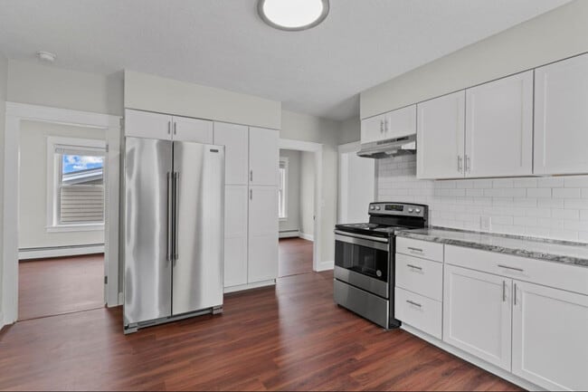 Building Photo - 29 Cole St Unit #2