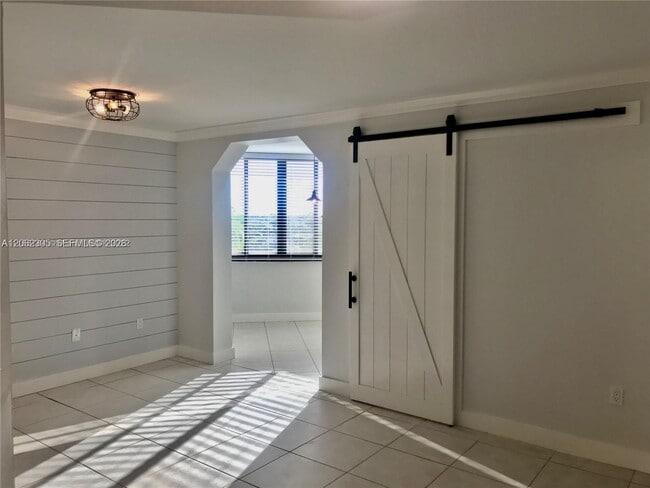 Building Photo - 8205 SW 152nd Ave Unit FPH3