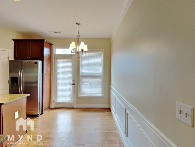 Photo - 213 16th St NW