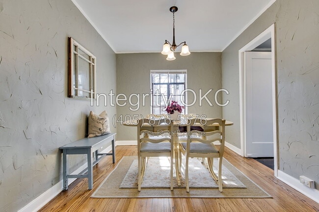 Photo - 1803 Carey Pl