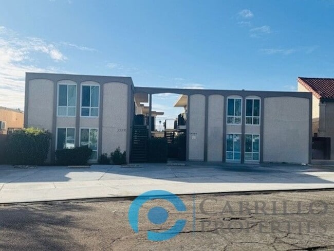 Building Photo - 4044 Wabash Ave Unit #2