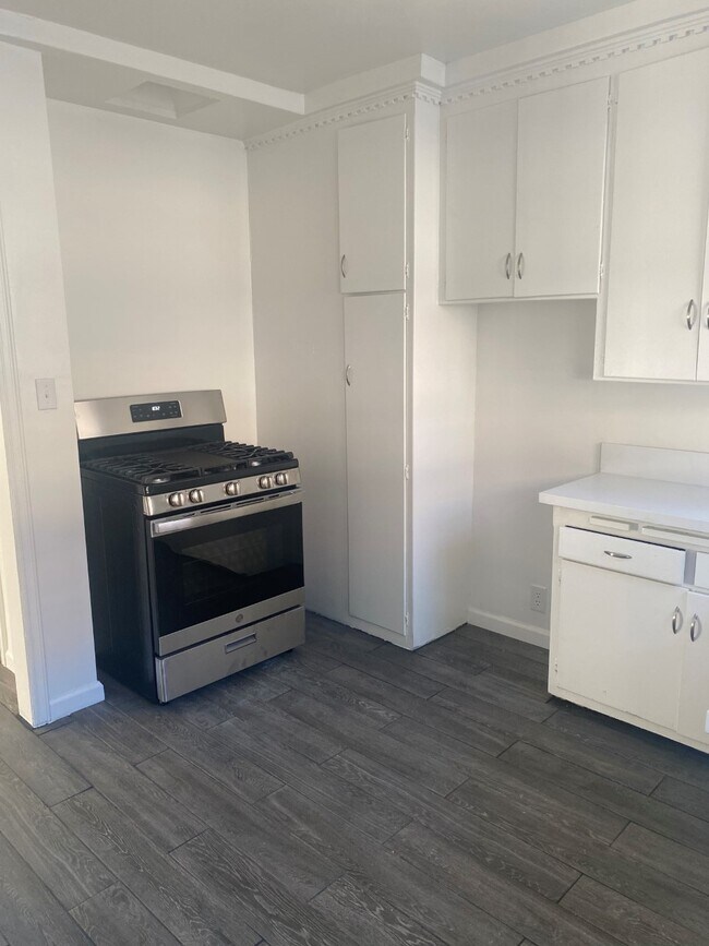 Photo - 4101 - 4115 Leimert Blvd. (B)