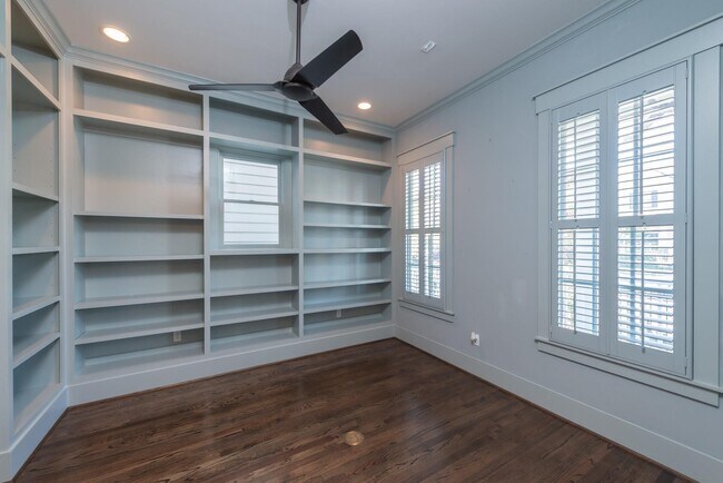 Photo - 734 Allston St