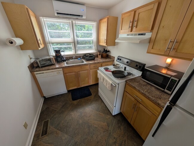 1508 Merrill St Unit 1508 1/2