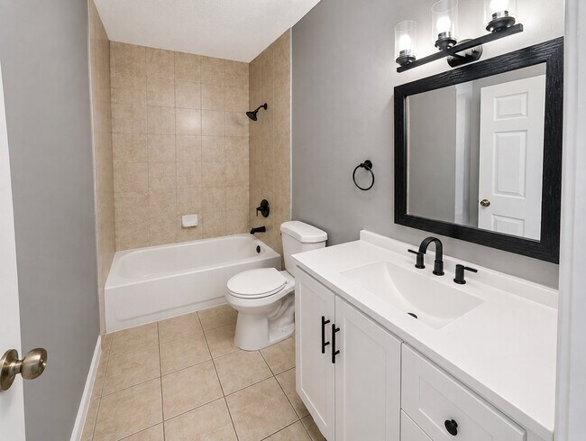 1007 Winton Ave Unit B