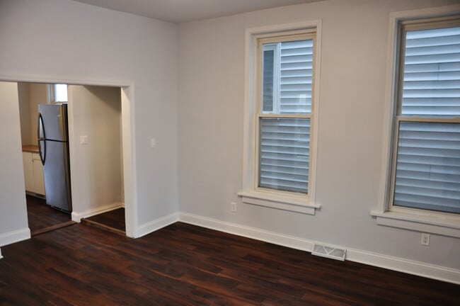 Photo - 2529 N Washtenaw Ave Unit 2529 N Washtenaw 1