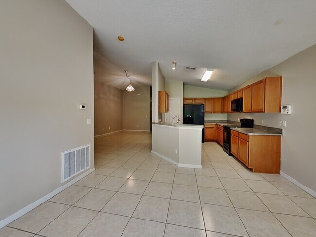 Photo - 12806 Sophiamarie Loop