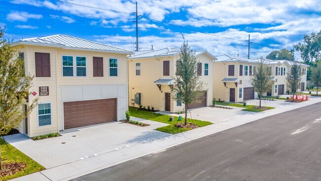 The Residences at Lake Saunders