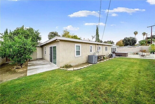 Photo - 8228 Oakhurst Pl