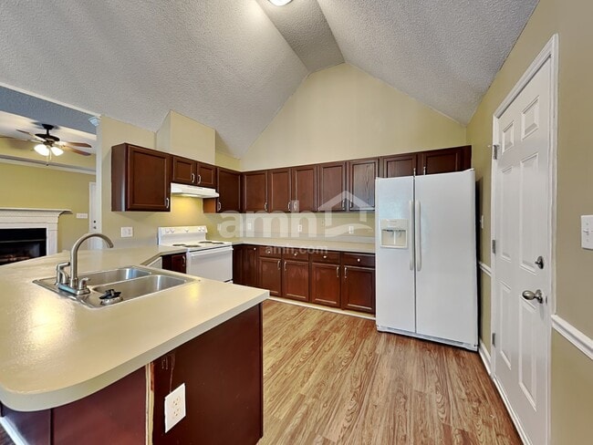 Photo - 4109 Archibald Way