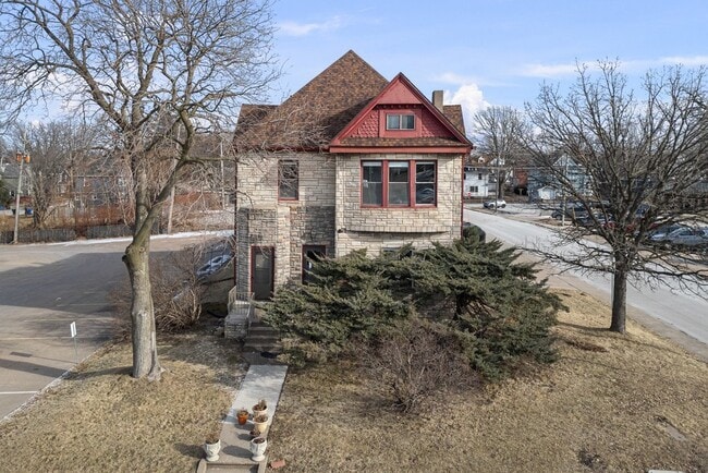 Photo - 1703 N Brady St