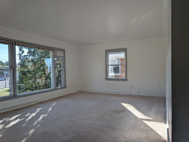 Photo - 26631 Lakeshore Blvd