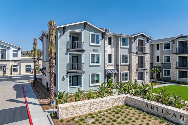 Building Photo - Artisan at the Village of Escaya Rental