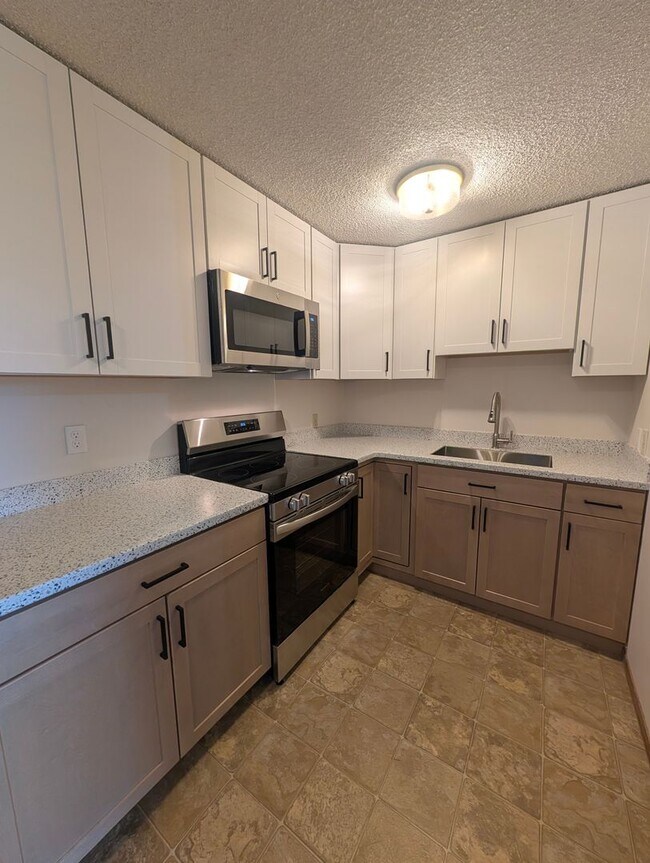 Photo - Illahee6056 Unit A