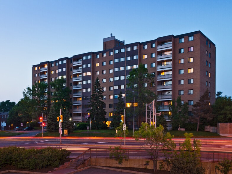 Sandstone Exterior