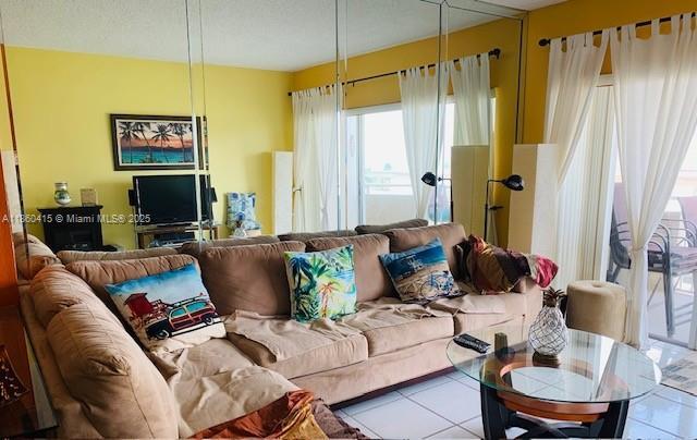 Photo - 1950 S Ocean Dr Unidad 4B