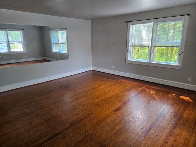 1240 Manor St Unit first floor