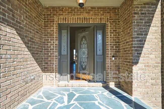 Photo - 695 Cedar Point