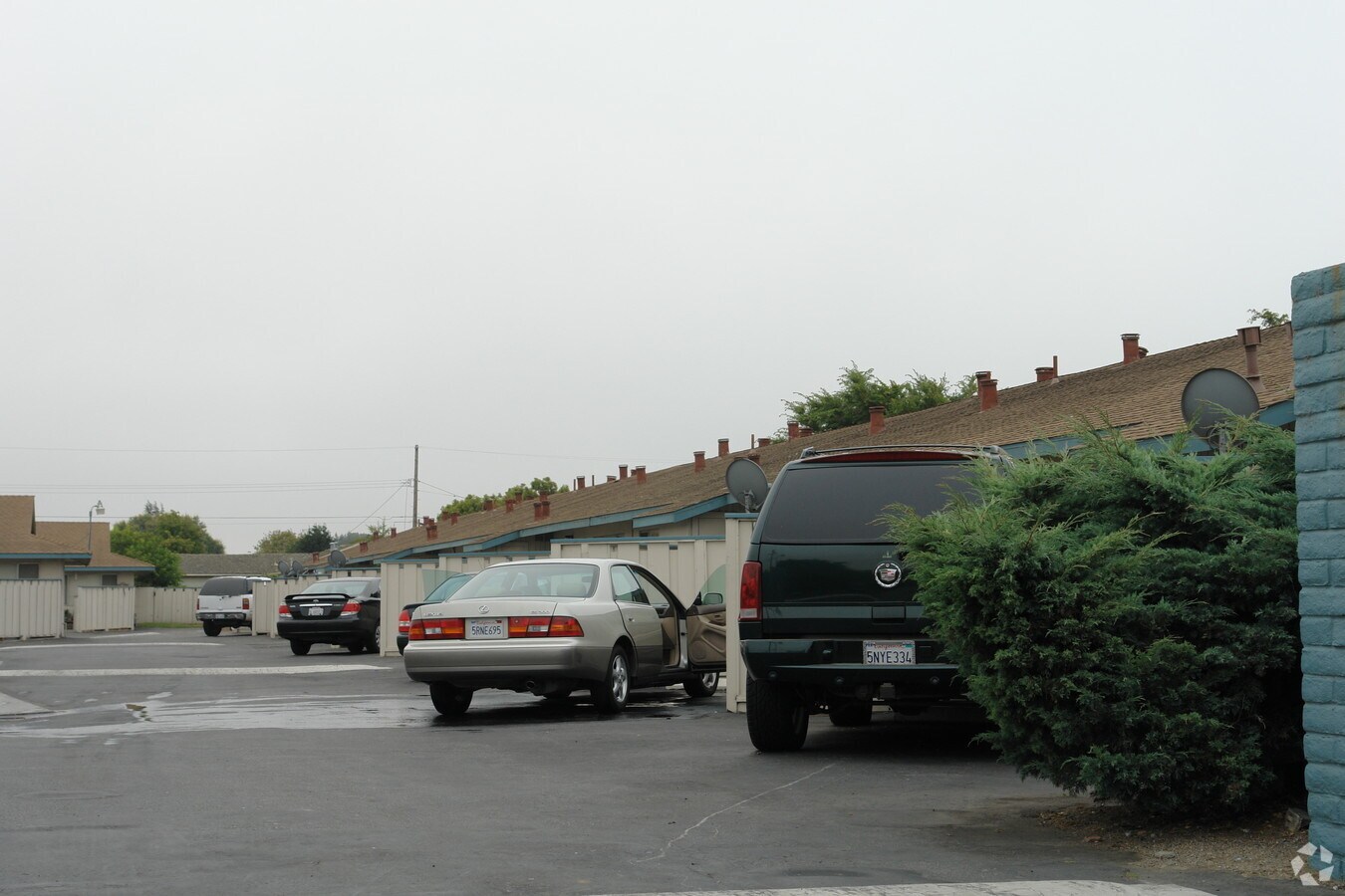 Clark Manor Apartments - Clark Manor Apartments