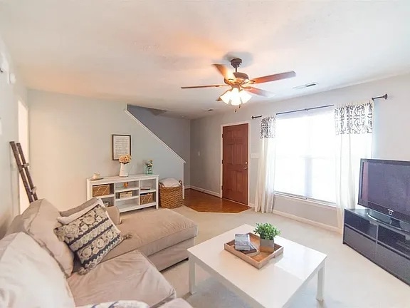 Photo - 136 Mulberry Cir