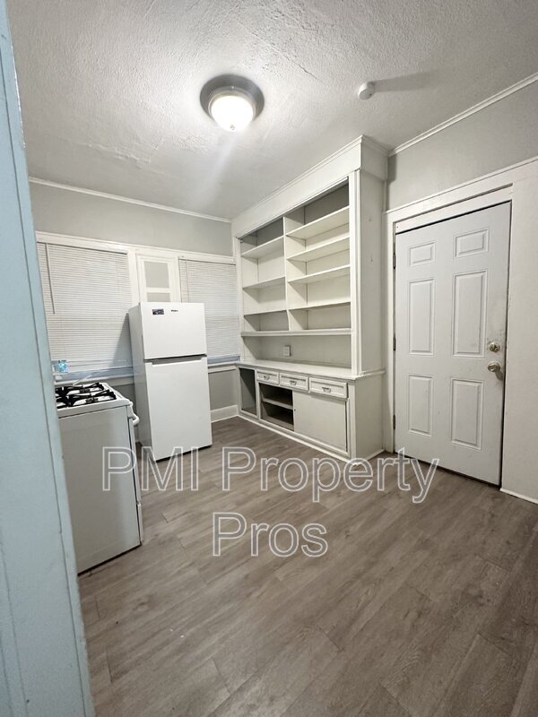 Photo - 2525 N 45th St