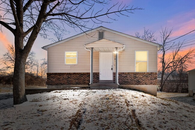 3 Bedroom 1 Bath home, full basement, with... - 3 Bedroom 1 Bath home, full basement, with...