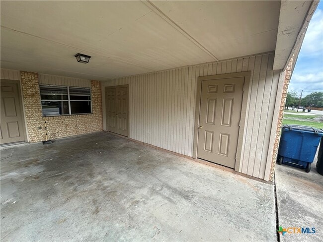 Photo - 1324 S Mesquite Ave