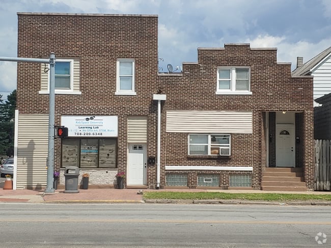 Building Photo - 5001 Indianapolis Blvd Rental