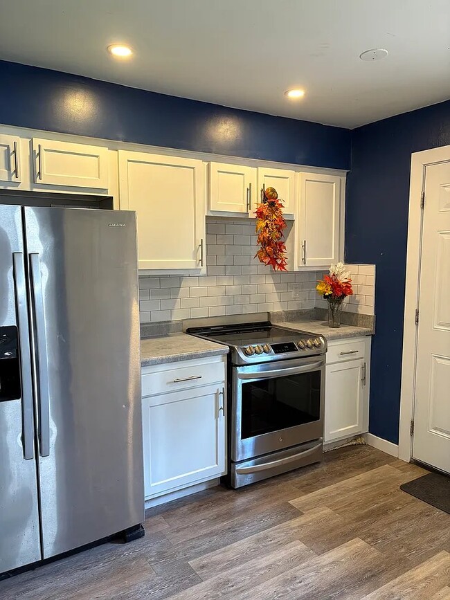 2368 Marcia Dr