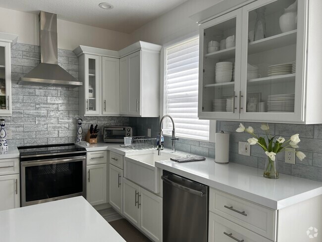 Building Photo - 2404 NW 67th St Rental