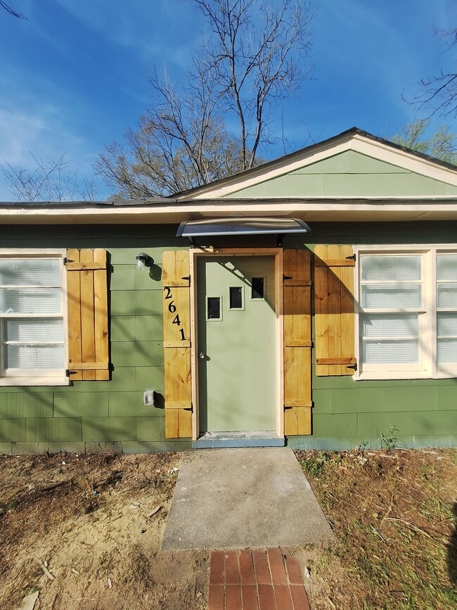 Building Photo - 2641 Leone Dr N Rental