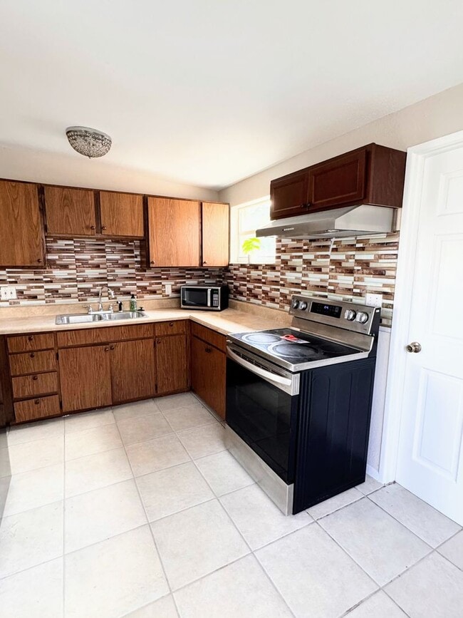 Photo - Charming 3-Bedroom Home in Seminole, FL - SECTION 8/HOUSING VOUCHER ACCEPTED!