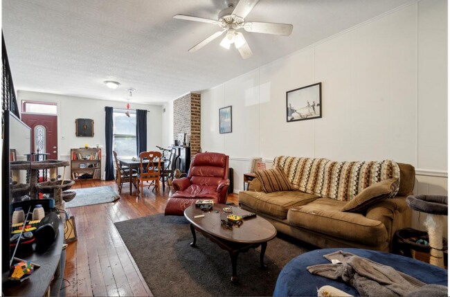 Photo - 188 Markle St