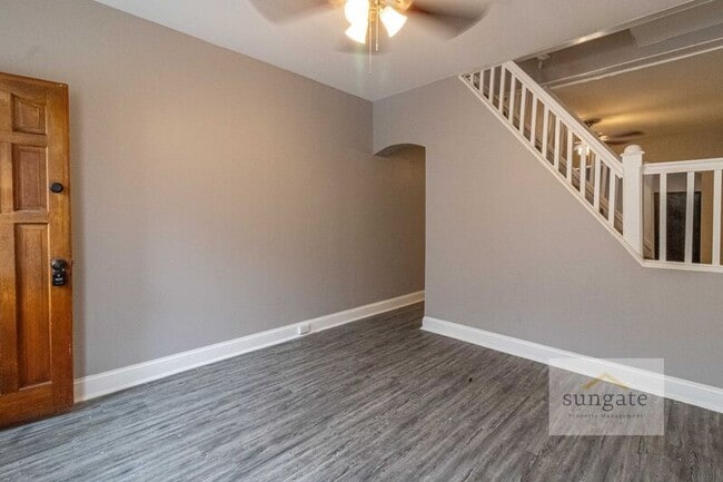 Photo - 1222 Sargeant St