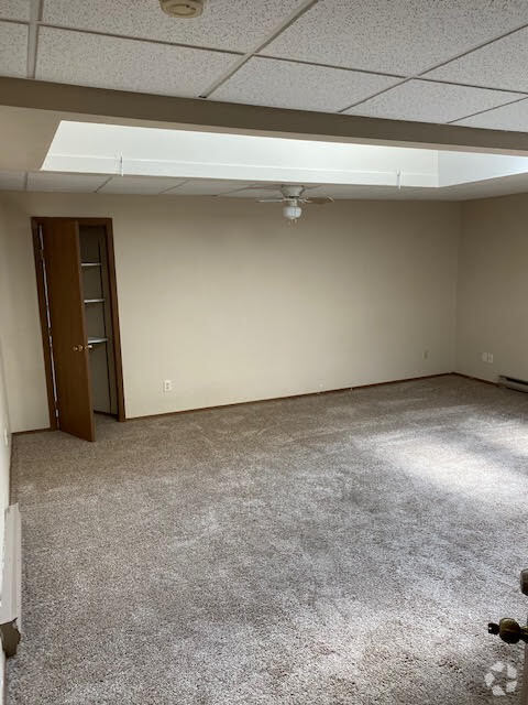 Building Photo - 109 E College Ave Unit 2 Rental