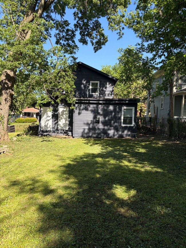 Photo - 5038 S Benton Ave