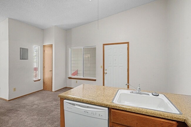 Photo - Charming Top-Floor Studio in Aurora with Private Patio & In-Unit Laundry Unit 17