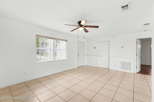 Photo - 1759 Delki St NW