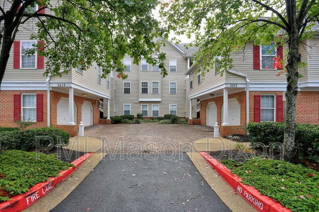 Building Photo - 5814 Wyndham Cir Unit 203 Rental