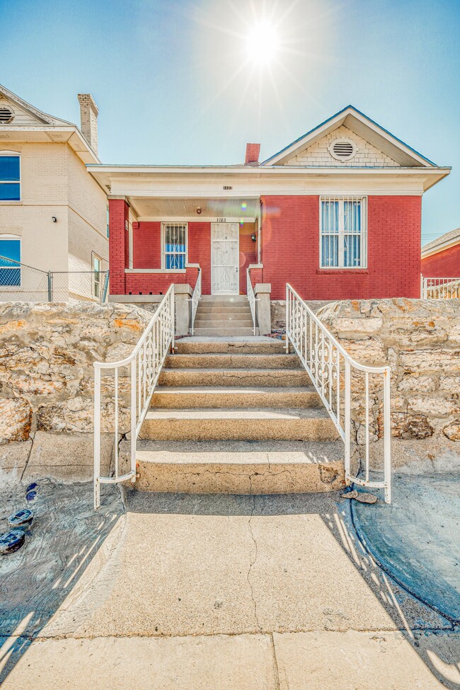 Photo - 1123 N El Paso St Unit A