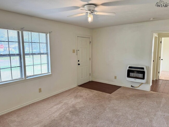 Photo - 2941 Stearns Ave