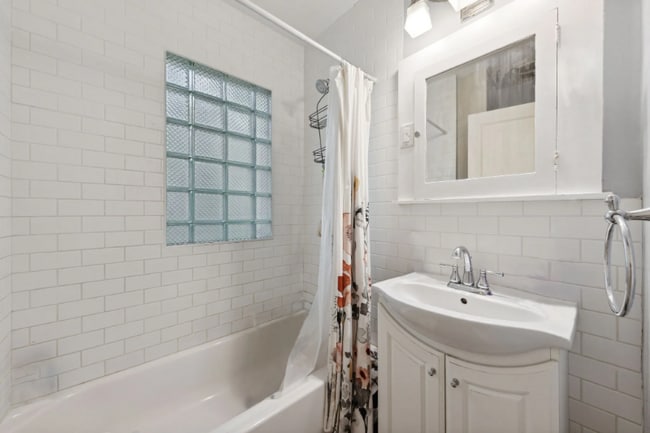 Photo - 389 Cleveland Ave S