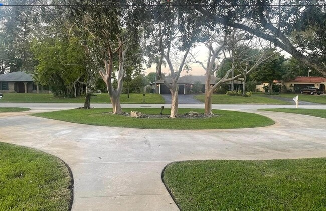Photo - 3712 Lowson Blvd