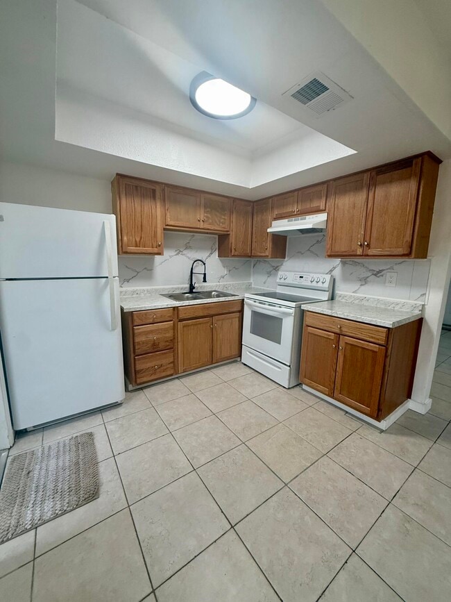 Photo - 337 SE 12th Ave