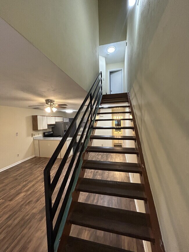 Photo - Spacious 2 bedroom townhouse with an additional loft located near TCC! Unit 3