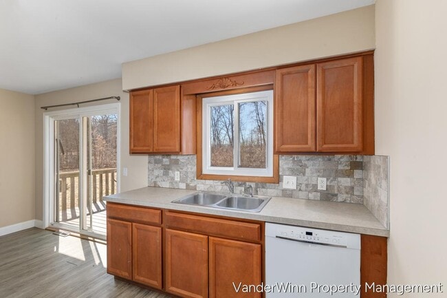 Photo - 10945 Mountain Ash Ave NW