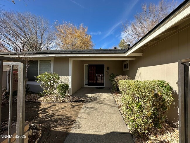 Photo - 835 Singingwood Dr Casa