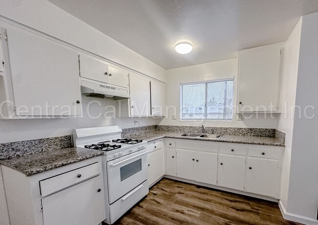 Photo - 1212 California St Unit B